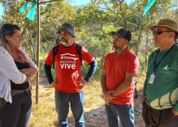 Representantes da UFT, Museu Nacional, Prefeitura de Filadélfia e Naturatins prestigiam início das atividades de pesquisa
