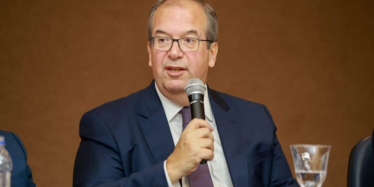 Palmas recebe ministro do Superior Tribunal de Justiça para discutir reestruturação empresarial