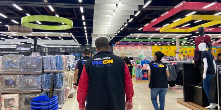 Procon Tocantins encontra variação de até 185% em produtos para o Dia dos Namorados