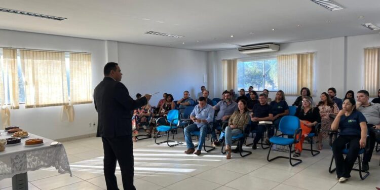 Agência de Metrologia faz mais de 20 mil ações em cinco meses e presidência do órgão se reúne com equipe de servidores para avaliação dos resultados e alinhamento das ações