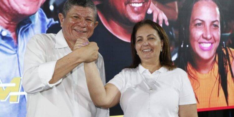 Concentração marca união Ivory e Andréa Bucar em Miracema