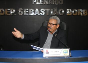 Cabo Agenor solicita fornecimento de fraldas a paciente em Miracema