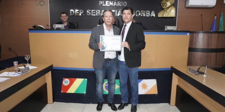 Adão Pedreiro solicita ações no Setor Novo Horizonte e propõe Título de Cidadão