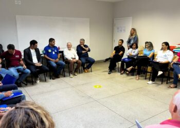 A qualificação visa formar multiplicadores para incentivar os produtores rurais e a população hábitos que promovam a saúde e evitem doenças e pragas.