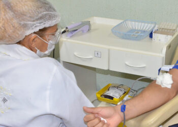 Com estoques críticos, Hemorrede convoca doadores, em especial os fatores RH negativo