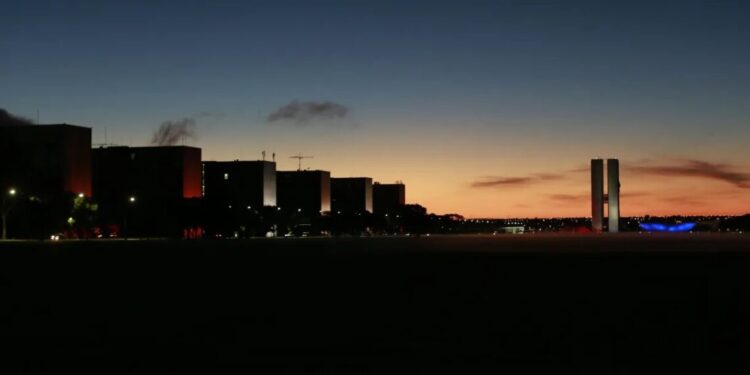 Governo federal autoriza pagamento de atrasados para servidores públicos do RS