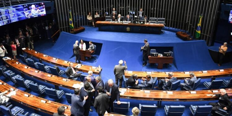Taxação dos importados: saiba quais senadores foram contra inclusão no Mover