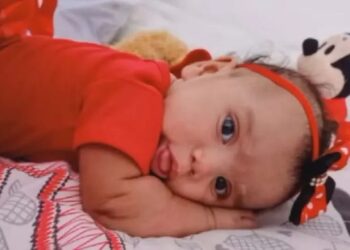 Bebê chegou a ser resgatada, mas morreu no hospital Reprodução