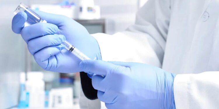 Vacina única contra gripe e Covid-19 tem resultados promissores em estudo