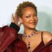Rihanna mostra cabelo natural em evento de sua marca de beleza
Kayla Oaddams/WireImage