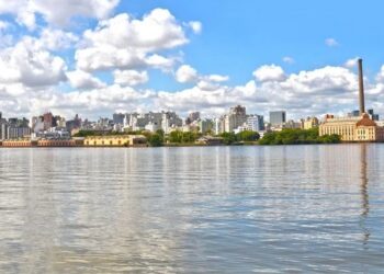 Vista geral do Rio Guaíba, em Porto Alegre Divulgação/Governo do Rio Grande do Sul