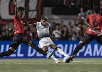 Yuri Alberto marcou contra o Atlético-GO