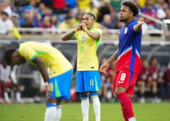 Brasil empatou com os Estados Unidos Photo by Rich Storry/Getty Images