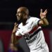 Lucas Moura abriu o placar para o São Paulo contra o Cruzeiro, no MorumBIS
Twitter/Brasileirão Betano