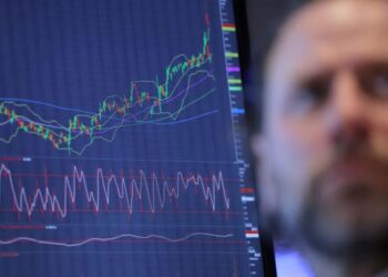 A taxa do DI para janeiro de 2026 estava em 11,34%, ante 11,192% do ajuste anterior