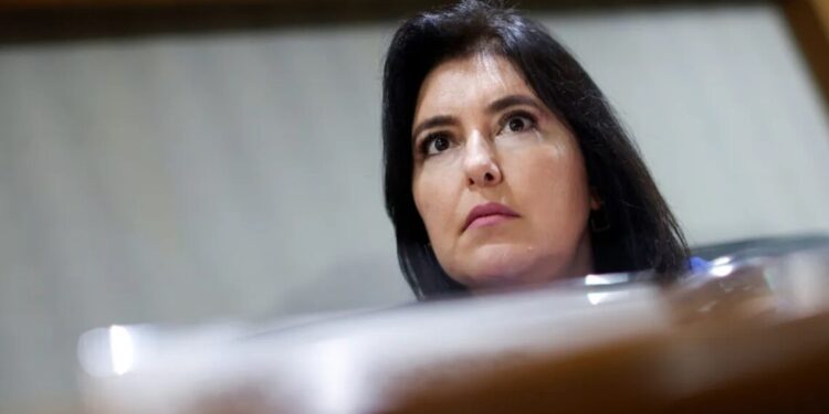 Tebet: Ninguém está dizendo que vai limitar investimentos em saúde e educação a 2,5%