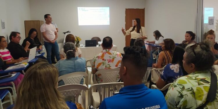 Semed promove debates para regulamentação do currículo diversificado da Educação Integral