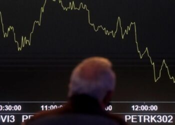 Real acumula desvalorização de 9,73% no ano