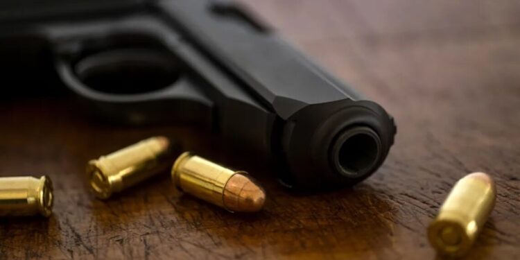 Confronto entre criminosos no Rio deixa dois mortos e menina de 5 anos ferida