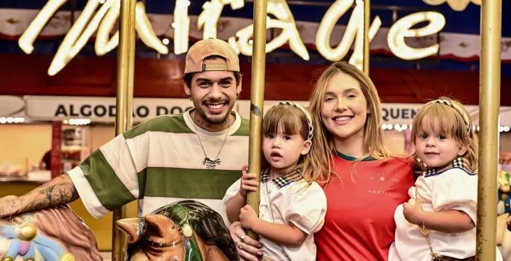 Virginia e Zé Felipe levam as filhas Maria Alice e Maria Flor para o circo pela 1ª vez
Crédito: Cristiano Borges/AgNews