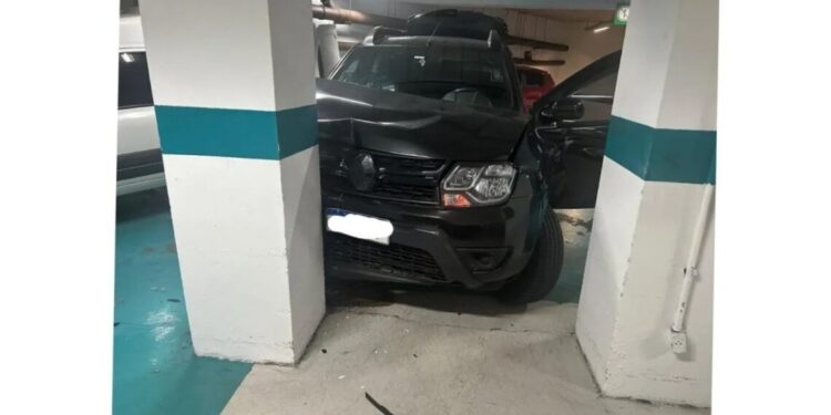 Carro utilizado pelos suspeitos
Divulgação / Polícia Civil