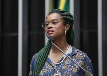 Carol Dartora (PT-PR) foi a primeira mulher negra a ser eleita deputada federal pelo Paraná 22/05/2024 - Zeca Ribeiro / Câmara dos Deputados