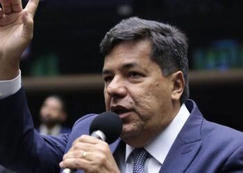 O governo federal tem pressa e quer liquidar todo o assunto no mês que vem, antes do recesso parlamentar Zeca Ribeiro/Câmara dos Deputados