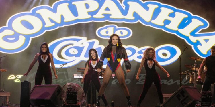 Segunda noite tem show com Cia do Calypso e apresentações de juninas