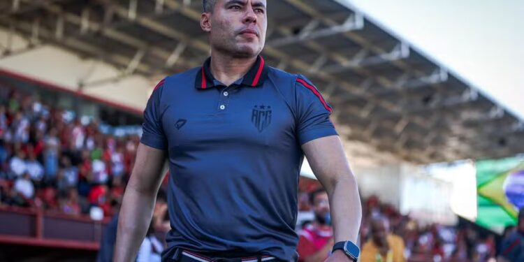 Jair Ventura não é mais técnico do Atlético-GO