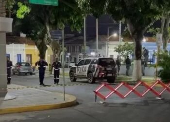 Praça do centro de Viçosa do Ceará que foi palco de chacina
Sobral Online