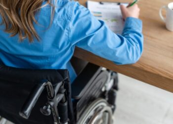 O evento oferece uma plataforma única para a troca de conhecimentos e a formulação de estratégias que possam melhorar a vida das pessoas que convivem com doenças raras