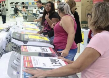 Consumo das famílias antes do impacto da pandemia (03.Jan.2020)
Foto: Denny Cesare/Código19/Estadão Conteúdo