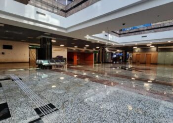 Saguão do aeroporto Salgado Filho, em Porto Alegre (RS), após limpeza
Divulgação/Fraport