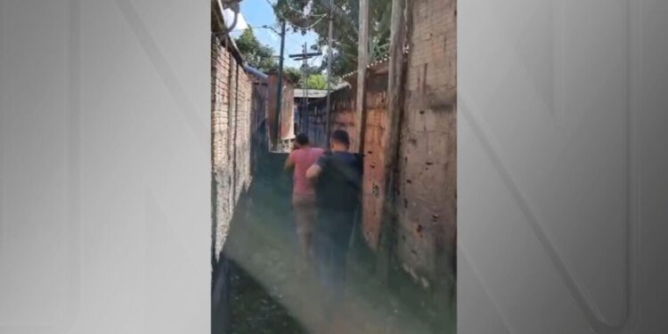 Polícia prende mãe suspeita de prostituir filhas adolescentes no AM