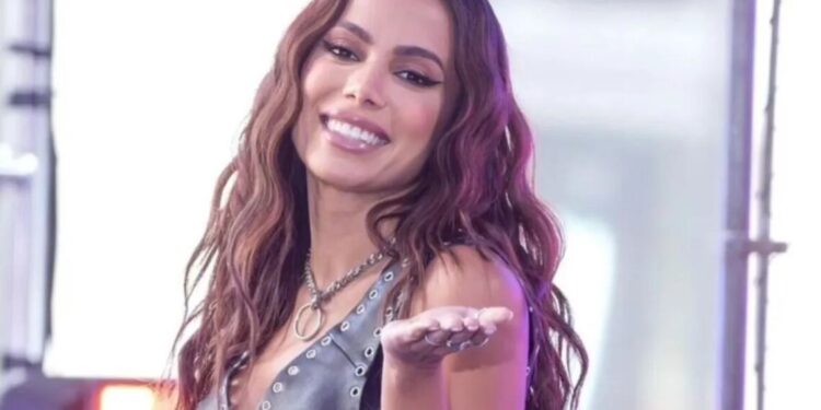 Anitta afirmou que dispensa "ego e preocupação" com o pensamento alheio
Reprodução/Anitta