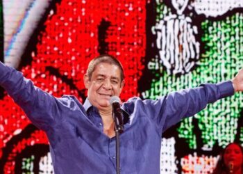 "Camarão Que Dorme a Onda Leva" foi o primeiro single divulgado pelo sambista Crédito: Divulgação/Guto Costa