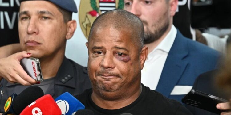 Mulher acusada de participação no sequestro de Marcelinho Carioca é presa por suspeita de integrar central de golpes
