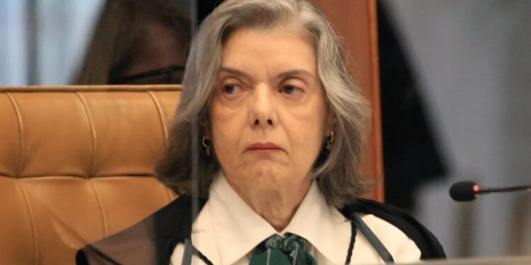 Ministra Cármen Lúcia rejeita ação sobre marco do transporte rodoviário de passageiros