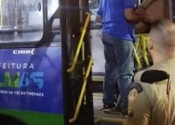 Motorista do transporte coletivo de Palmas é preso após dirigir ônibus embriagado — Foto: Reprodução