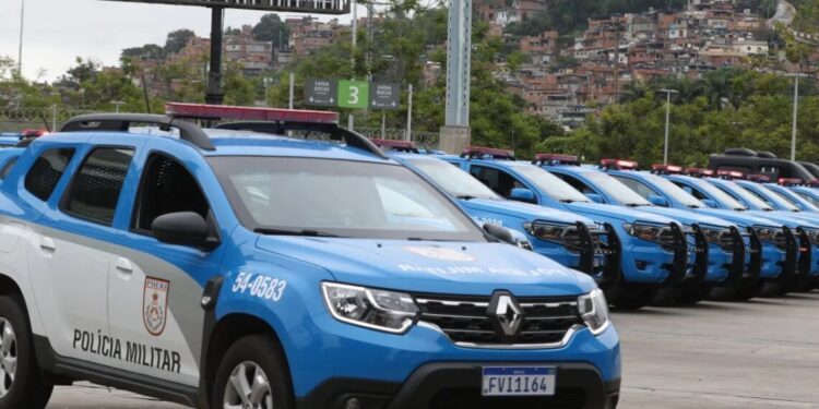 Viaturas da Polícia Militar do Rio de Janeiro
Tânia Rêgo/Agência Brasil