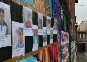 Imagens dos mortos durante operação da Polícia Militar na favela de Paraisópolis; operação Pancadão, realizada em 1º de dezembro de 2019, resultou na morte de nove jovens. Rovena Rosa/Agência Brasil