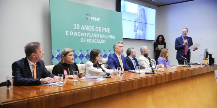 Novo Plano Nacional de Educação terá novos padrões de qualidade de infraestrutura, ensino e formação