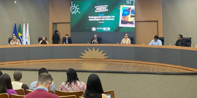 Secretário da educação participa de audiência pública no Ministério Público Estadual