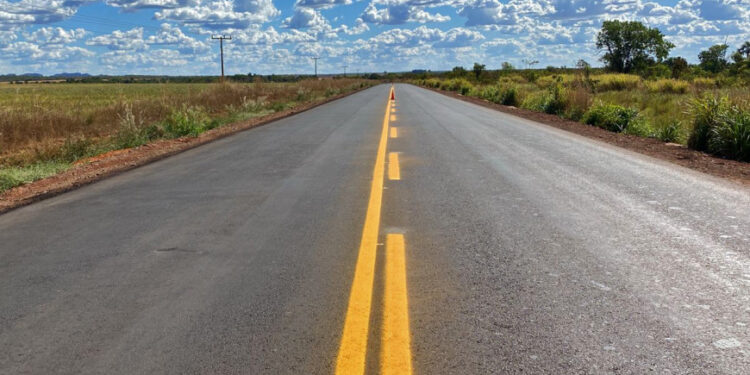 Governo do Estado inaugura mais de 30 km de pavimentação na TO-020 em Campos Lindos