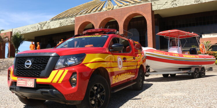 Corpo de Bombeiros Militar vai abrir exposição de viaturas e equipamentos no Capim Dourado Shopping