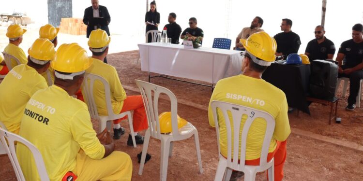 Custodiados da Unidade Penal Regional de Palmas concluem curso de Construção Civil