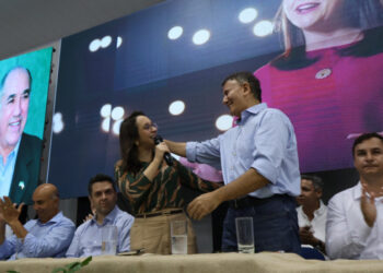 Presidente Nacional do Podemos, deputada Renata Abreu discursa em Palmas Crédito: Divulgação