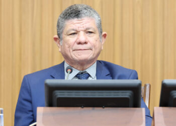 Ao se licenciar do mandato para se dedicar à pré-campanha, Ivory diz que foi convocado pelo sentimento popular