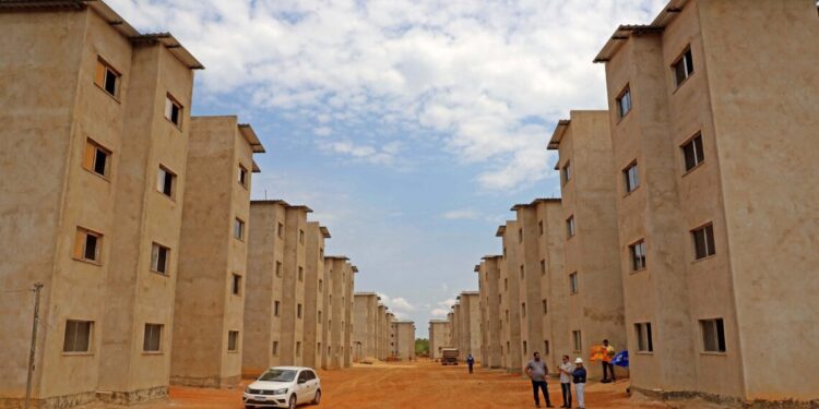 Ações do Governo do Tocantins transformam a realidade habitacional de milhares de famílias tocantinenses