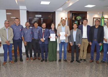 Governador Wanderlei Barbosa assinou acordos com empresas aprovadas pelo Conselho de Desenvolvimento Econômico - Crédito: Esequias Araújo/Governo do Tocantins